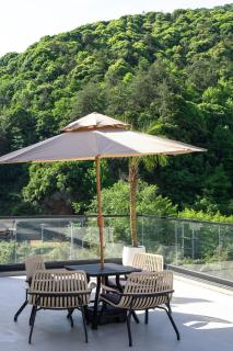 Floral Hotel Hill Hideout,Island style Designer Homestay - 1