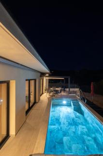 Villa 100 m2 piscine privée chauffée à 28 - 6 pers SCANDOLA Les Terrasses de Ruppione, idéal réveillons Noël et jour de l'an - 8