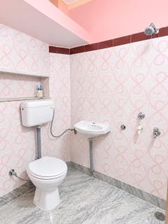 Shiv Ashray Dormitory Homestay Near Gwalior Fort - 7
