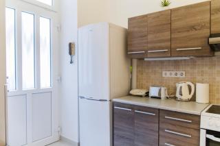 Ava's Champagne Studio City Center-Andrash Street King Street - Budapest - 1