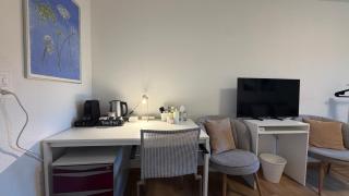 Bern Private Room in Shared Apartamento Parking - 5