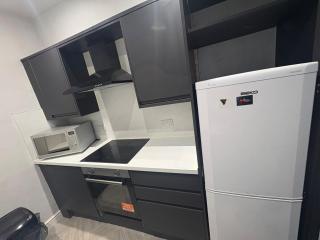 5 Bed, Near City Centre, Free Parking ! - 7