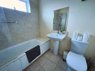 Contractor House Near Leixlip Town Centre - 4