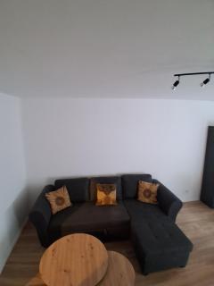 Schöne Balkonwohnung - 8