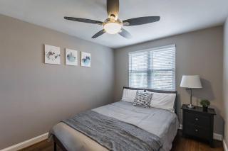 Beautiful 3br 2ba House cozy backyard CozySuites - 1
