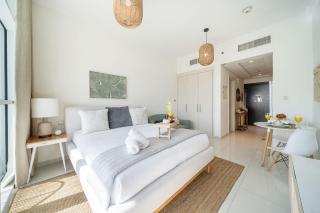 Airstay - Tranquil Studio - Golf Course Views - Monthly Offer Available - 8