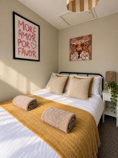 Compact, Quirky & Cosy Home in Central Exeter - 0