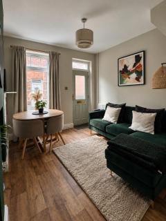 Compact, Quirky & Cosy Home in Central Exeter - 4