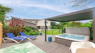 Ladywell Sleeps 12Hot Tub Pool Table Pizza Oven - 0