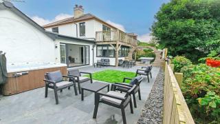 Bagend Sleeps 14 Hot Tub Balcony Ping Pong - 9