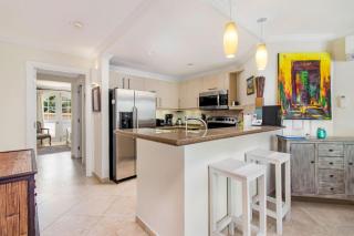 Modern Beachfront Condo with Pool - Sapphire 102 - 8