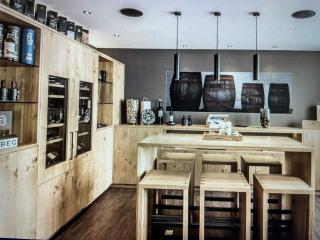 Tyrol Mountain Suites - 1