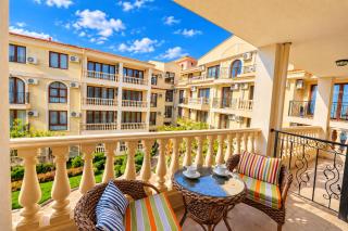 Royal Bay-I Seaview Apartment - 2
