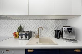 Przestronny Apartament z Prywatną Sauną i Balkonem by Noclegi Renters - 3