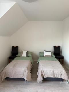 New Cozy Apartment in Prague with Free Parking - 3