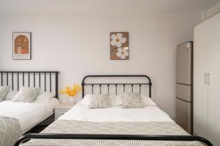 Book and Bed-Shanghai The Bund Tiantong Road Branch - 3