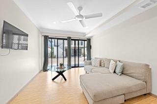 Eco-Friendly Apartment Tropical Solar Stay - 0