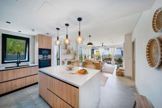 Exceptional Beachfront Condo - Allure 101 2bed - 8