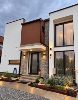 Domi Guest House - 0