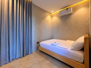 Anyayahan Resorts Taal View Heights - 5