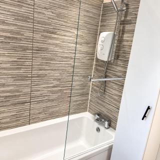 Cozy 3BR Home, Free Parking, Sleeps 6 ! - 4