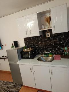 Cozy affordable and Modern Studio BnB in Nairobi Thika road Roysambu - 4