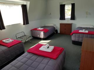 Courtesy Court Motel - 4