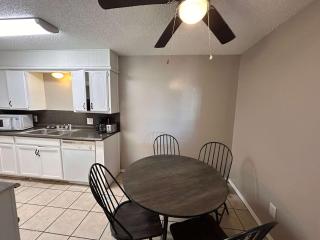 3 Queen Beds Cozy 2BR in Lawton near Fort Sill - 7