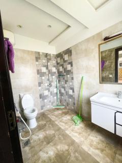 Eiffel View Cozy Studio - Bahria Town - 5