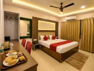 SEA VIEW from rooftop - Hotel Resort NB Grand Near Sea Beach and Shree Jagannath Temple - Restaurant - wifi - Lift - Parking - Power Backup - 7