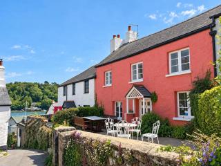 Holly Cottage - characterful cottage a stones throw from river Dart with front & back patios - 9