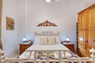 Two Bedroom Maltese Townhouse by Dock 1 Bormla - 7