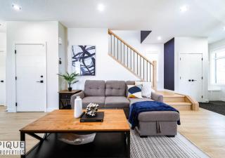 Modern Cozy Home - KingBed - AC - Patio - BBQ - Firepit - 1