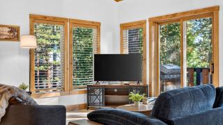 Dream Chalet by AvantStay - 4
