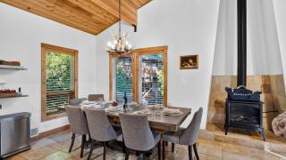 Dream Chalet by AvantStay - 1