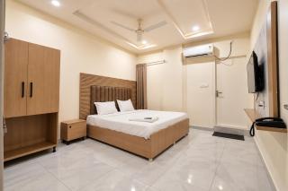 Hotel JK Height's Miyapur, Near Lingampally Railway Station - 6