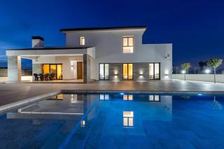 Palm Breeze Villa By Fidalsa - 7