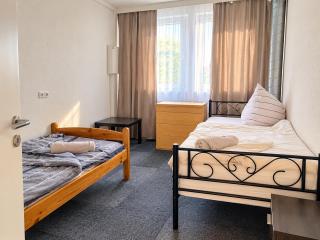 Apartment für Monteure und Reisende in der Nähe von Flughafen Hannover - 1