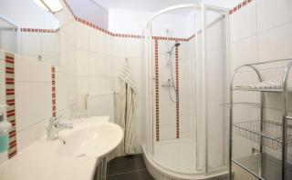 Privatzimmer und Ferienwohnungen Leeb - 9