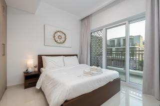 Mystic - Elegant 4BR Villa with Terrace & Backyard - 8