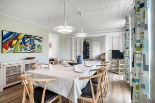 Kystnært Og Rummeligt Feriehus Med Stort Spabad Sj490 - 4