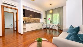 Crystal House - 1