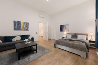 Exclusive Central Home with Sauna next to the New York Café - 6