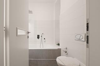 Exclusive Central Home with Sauna next to the New York Café - 4