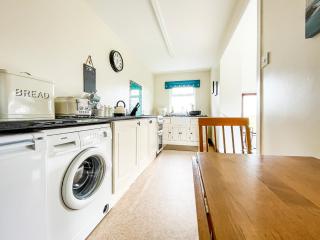 Fourpenny Studio - Uk34745 - 3
