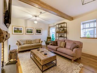 Hares Hollow - Uk33953 - 5