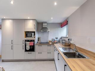 Cowcroft-Uk45063 - 1