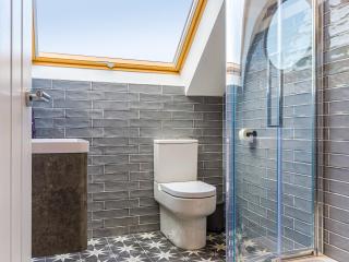 The Aviary-Uk44382 - 2