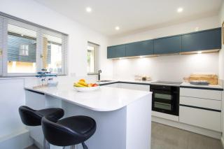 Janes Court, Packet Quays - with Creek & Country - 5