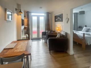 The Vestry - 9